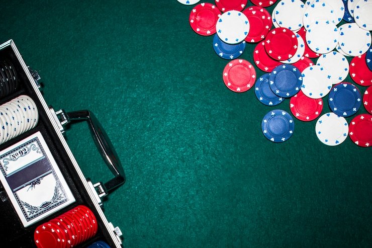 Pengguna Indonesia menikmati hiburan sports betting di laptop dan ponsel